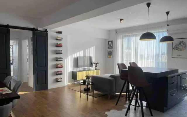 Modern 2-bedroom apartment in new residence