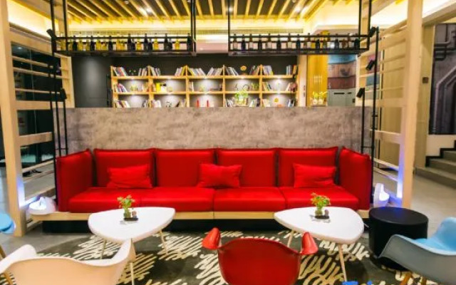 Ibis Hotel (Shangqiu ganghui Wanda store)