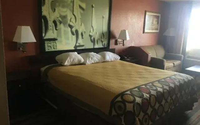 Super 8 Monroe