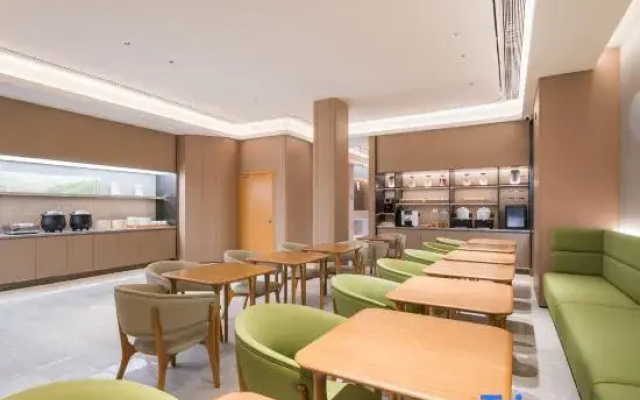 JI Hotel (Hangzhou Xihu Wensan Road Subway Station)