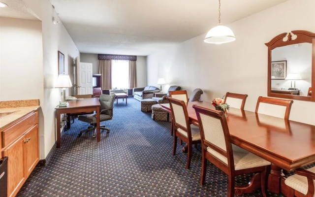 Wingate By Wyndham Atlanta/six Flags Austell