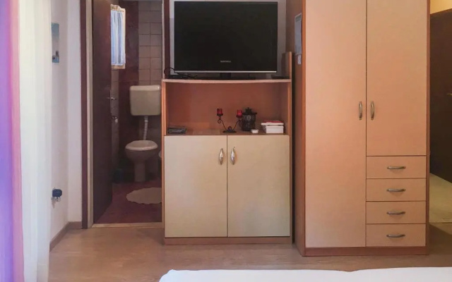 Apartments Milostić