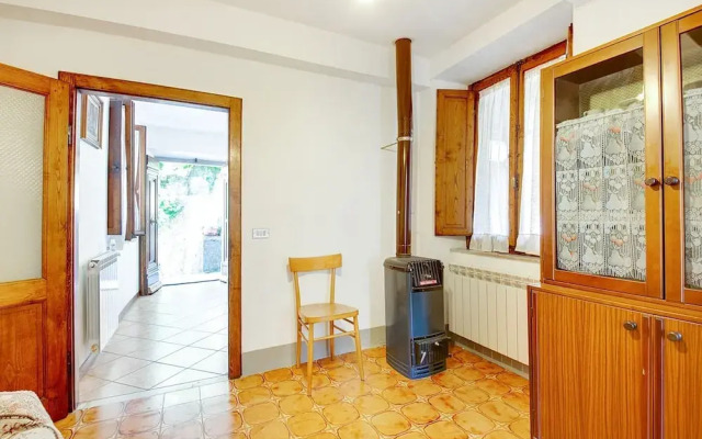 Farmhouse in Casoli Near Ski Slopes