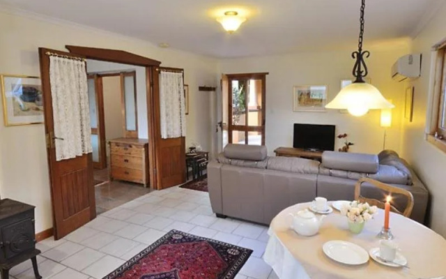 Stephanette's Cottage