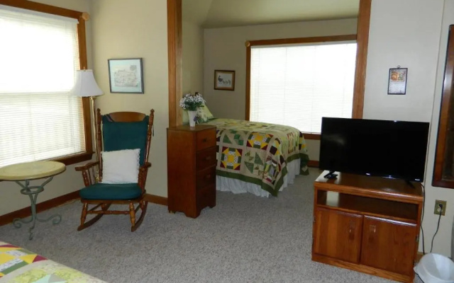 Bent Mountain Lodge