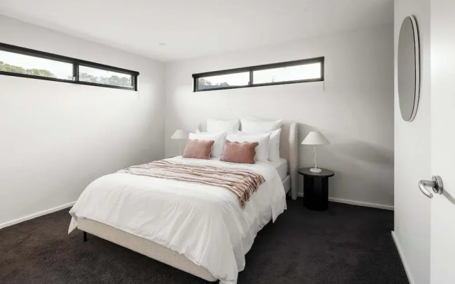 Valora Luxury By The Bay