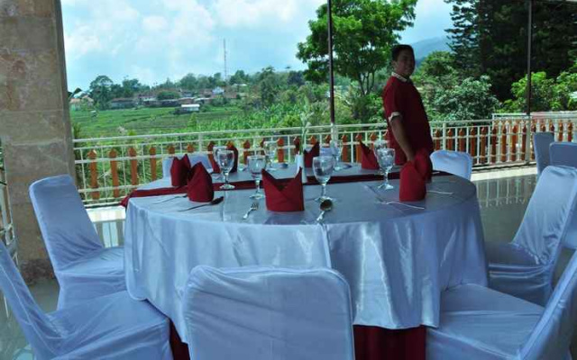 Arayanna Hotel & Resort