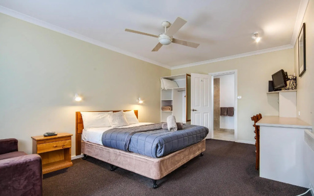 Wintersun Gardens Motel