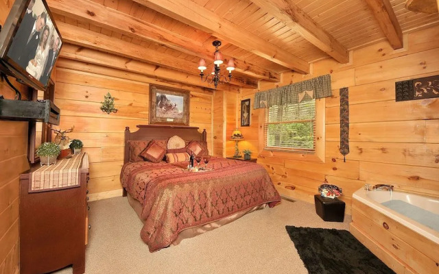 Hakuna Matata - 2 Br cabin by RedAwning