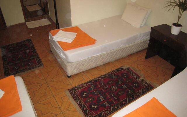 Paris Otel