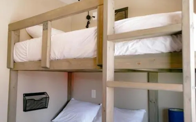 Shon's Hostel
