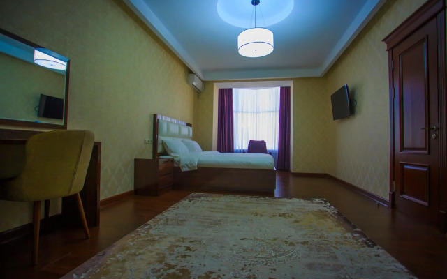 Ayni Hotel