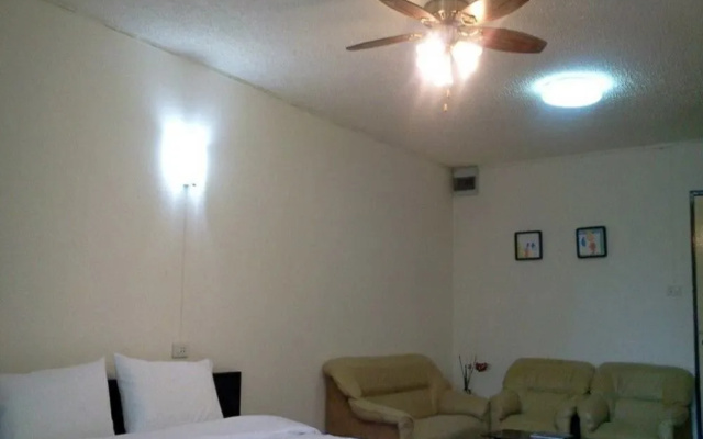 Backpacker's Rooms