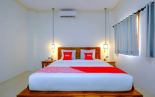1793 Kuta Circle Homestay