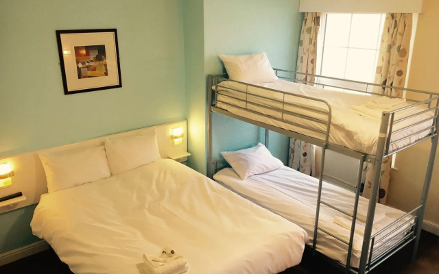 The Clarence Gardens Hotel, BW Signature Collection