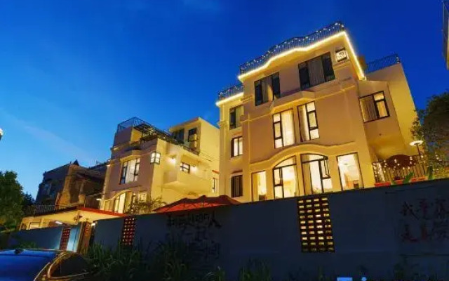 Qinghuan Villa (East Coast High-speed Railway Station)