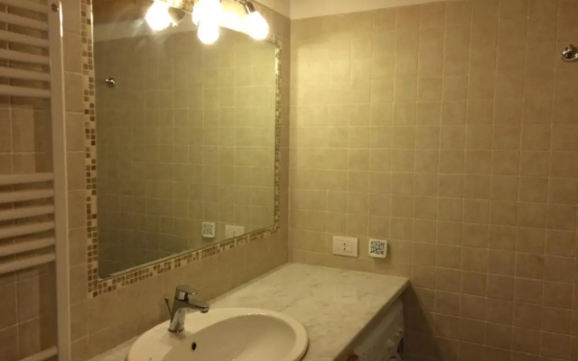 LevantoTwo bedrooms Flat with terrace