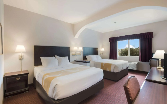 Quality Inn Grand Suites Bellingham