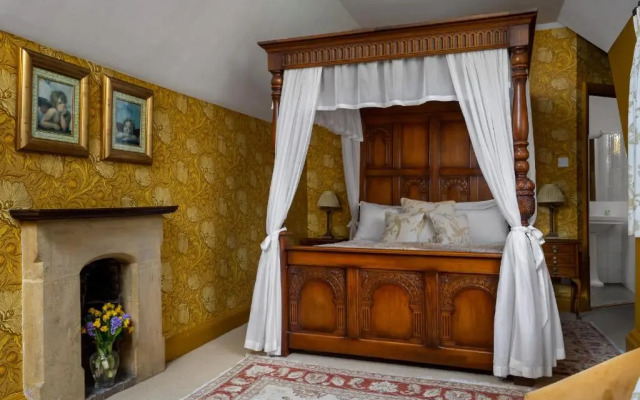 Abbots Grange Manor House