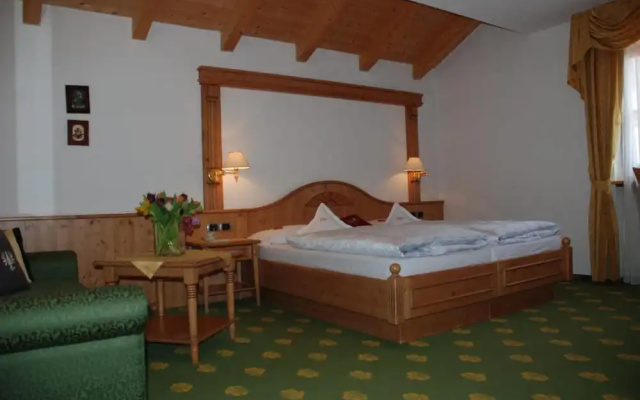 Hotel Flora