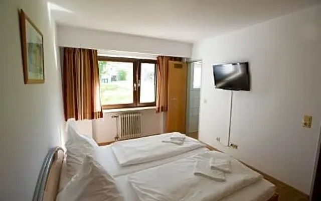 Euro Inn - Hotel