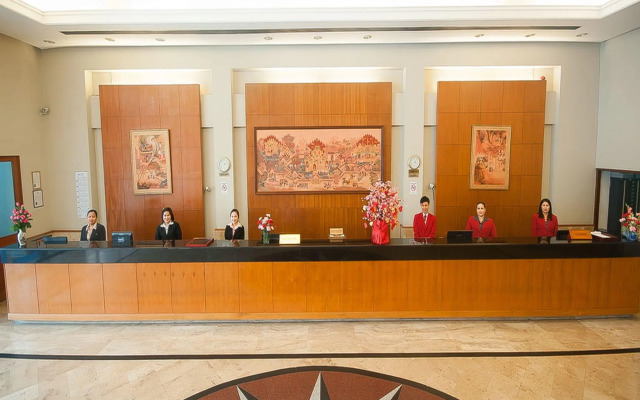 Grand Plaza Hotel