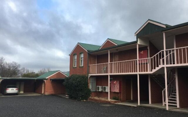 Railway Motel