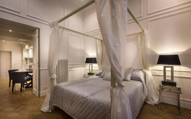 Old Town Apartment