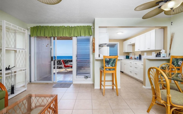 Keauhou Kona Surf & Racquet Club Townhouse#182