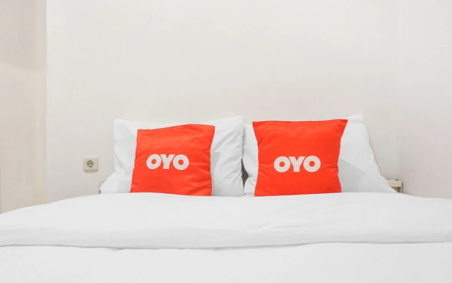 Super OYO 91074 Stariez Senen Syariah