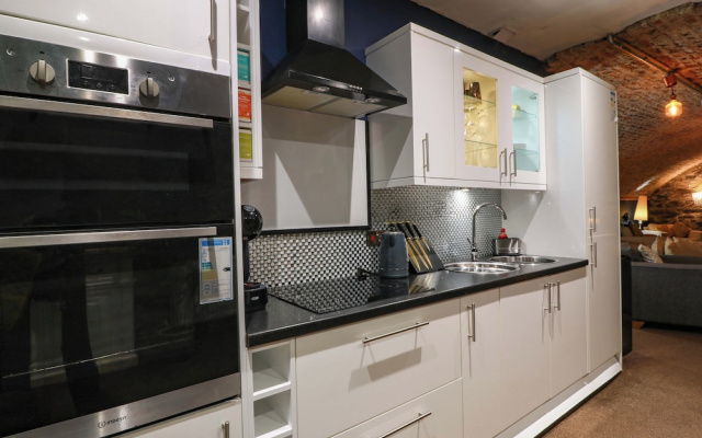 Gatehouse Studio Apartment