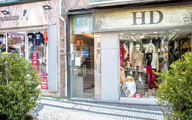 Travel & Live Porto Hostel