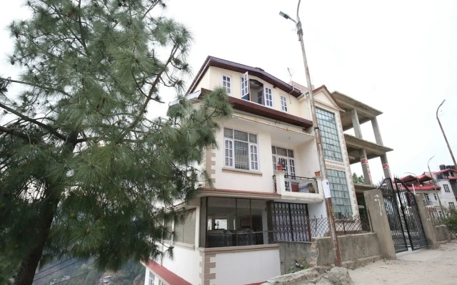 OYO 11905 Home Royal View Sec 6
