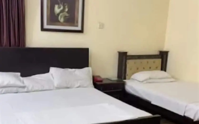 Omega Inn Hotel