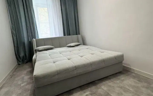 Апартаменты на Портовом переулке, 8