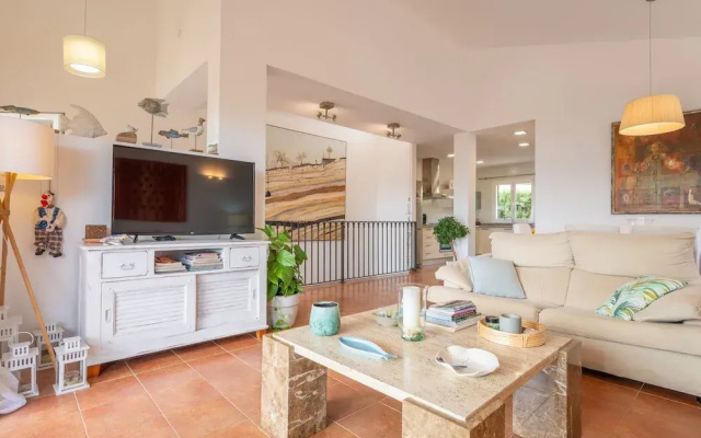 Xilvar in Mallorca With 3 Bedrooms and 2 Bathrooms