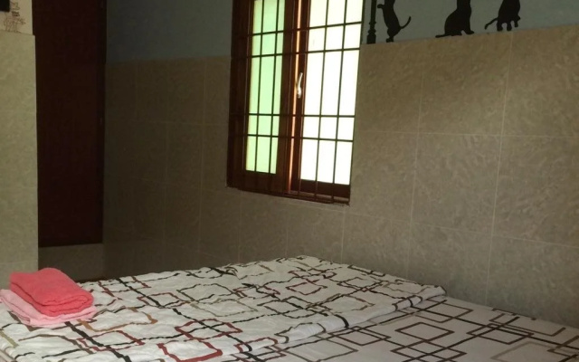 Hung Long Homestay