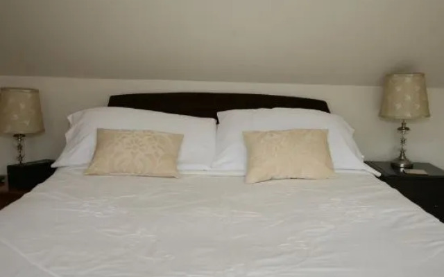Bed  Breakfast Ingledene