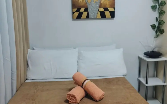 Cozy Condo in Quezon City With Private Pool