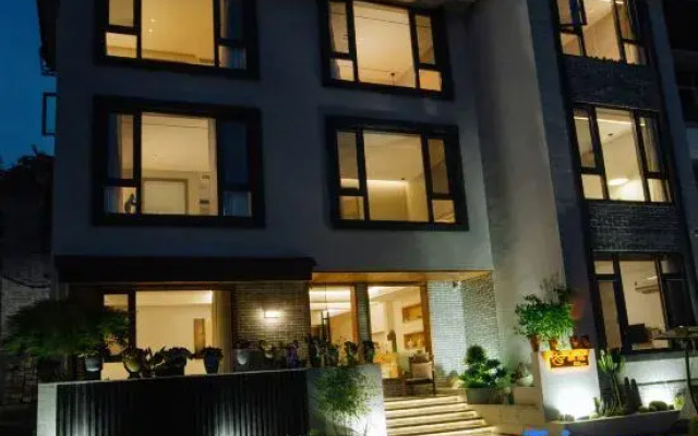 Jinyun Su said B&B (Xiandu Scenic Area Branch)