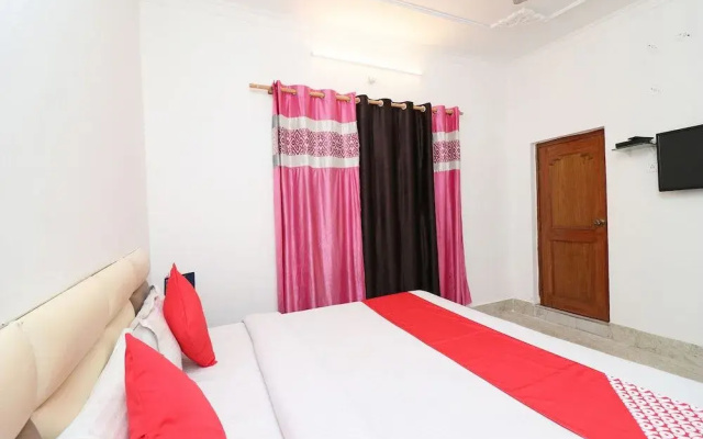 OYO 24137 Hotel Himalayan Village