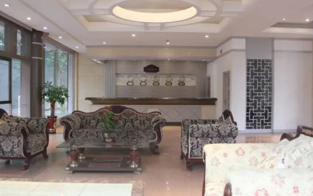 Fuyida Chengbi Holiday Inn