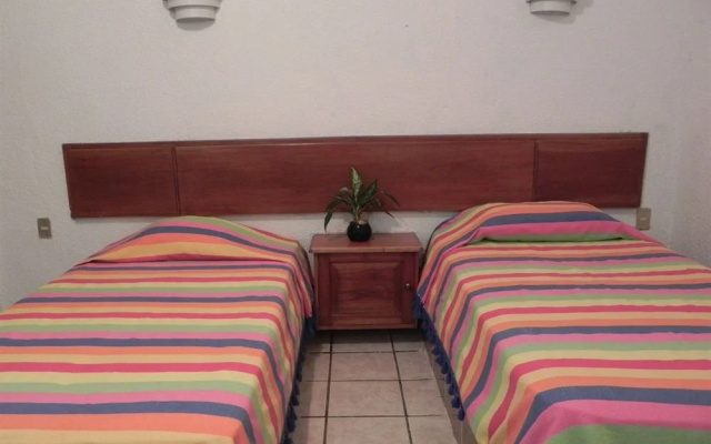 Hotel Revolucion