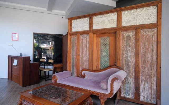 RedDoorz Syariah near Pakuwon Mall Jogja