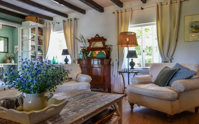 Renovated house with private swimming pool, close to Villefranche-du-Périgord.
