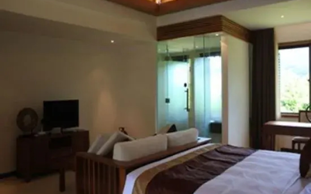 Qixian Yaochi Hot Spring Resort