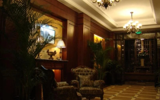 Linjiang Hotel
