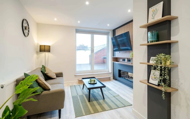 Leeds City-centre 1-bed With Private Roof Terrace
