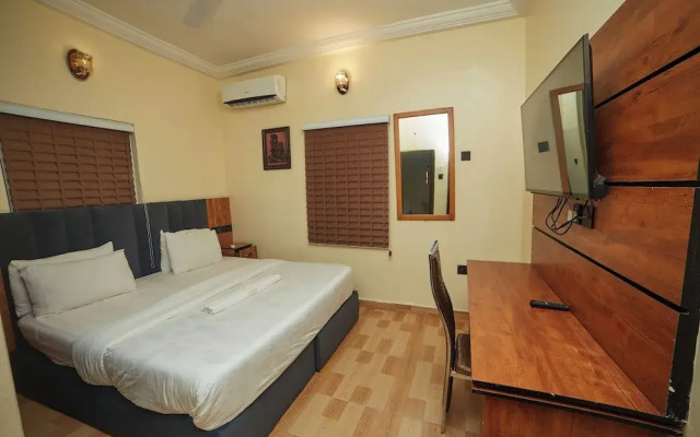 Masters Class Hotel