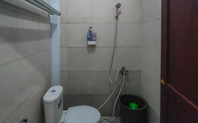Hotel Fadhila Topoyo